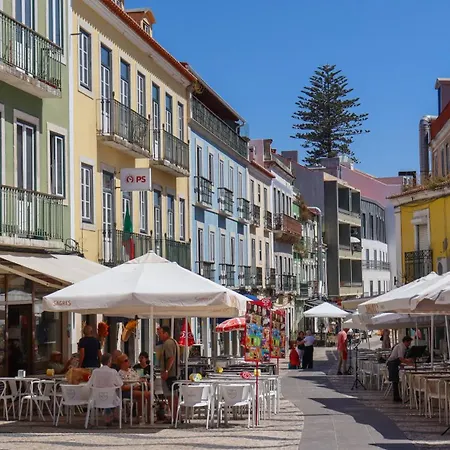 Cacilhas Riverside Lisbon *